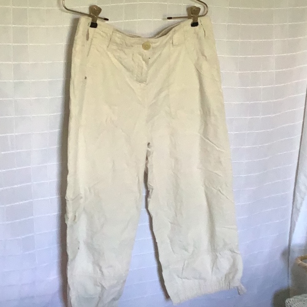 Izod size 10 tan capris